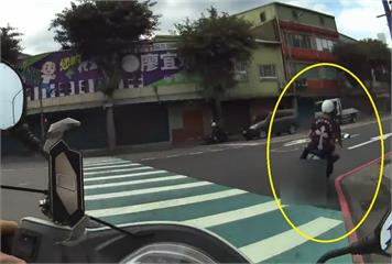 涉毒駕拒檢逃逸　警2小時逮機車騎士與通緝犯