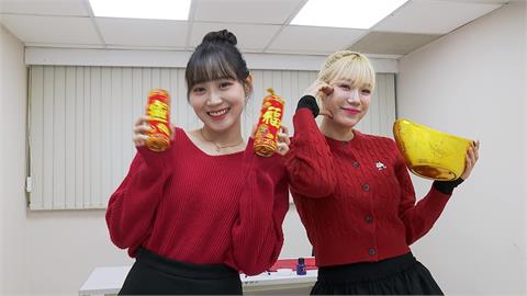 邊荷律、李丹妃拜年初體驗　「特別版三振舞」香爆