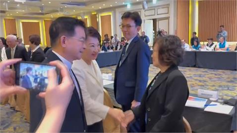 昔藍青年轉綠挺「退葆」　賴士葆視察台中101挨轟「不關心關稅」