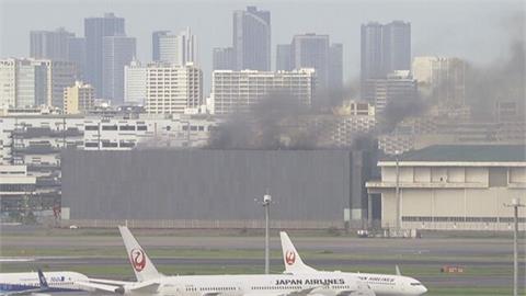 東京羽田機場拆除工地火警　逾30輛消防車灌救