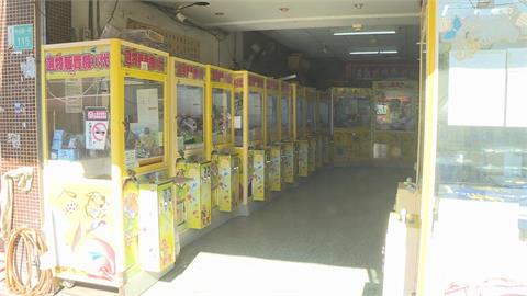 台南下營夾娃娃機店凌晨遭竊 賊持械破壞兌幣機得手上萬逃逸