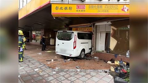 快新聞／三立駕駛稱「恍神」撞銀行　律師氣炸：願無償幫受害者打官司