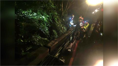 快新聞／情侶吵架竟跳谷！男友消失烏來50米山谷　搜救人員摸黑救出...奇蹟無大礙
