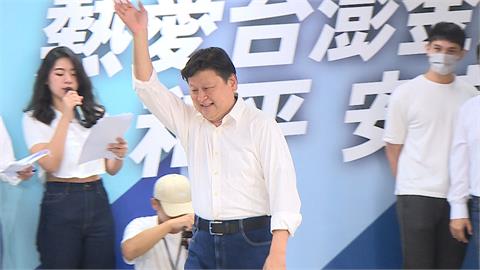 董成瑜控被傅崐萁抱頭親吻　目擊者：郝龍斌火速起身離開