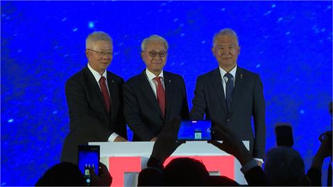 75歲吳東亮成掌門人！　台新新光成立酒會政商界大老名單看這裡