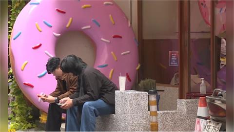 拒12歲以下孩童入內爭議延燒！甜甜圈店二度回應「不破壞規則」網轟：提油救火