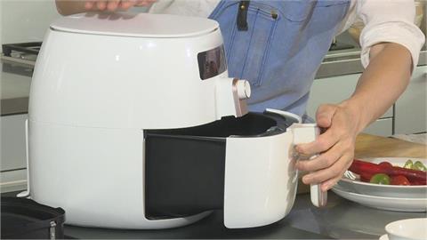 氣炸鍋煮薯條比油炸更健康？醫曝「易忽略陷阱」超過1溫度恐致癌