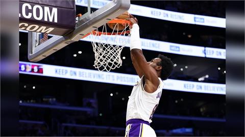 NBA(影)／眾人皆醉我獨醒！　湖人客場慘輸老鷹一戰詹皇子最積極本季漸入佳境