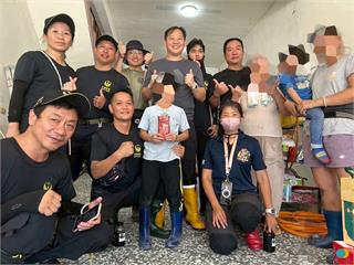 花蓮光復阿嬤堅強撐家計 新北特搜隊員跨縣再送暖