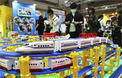 日本最大規模！3萬5千件玩具　東京玩具展登場湧朝聖人潮