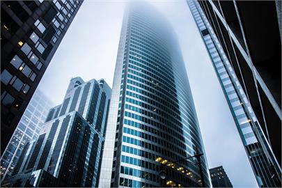 最賺取企業TOP10公布！台積電穩坐20年獲利王 一家勝9家總和！