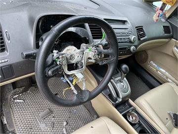 快新聞／安全氣囊變成砲彈！宜蘭男子發動車輛氣囊爆炸　右胸遭擊中