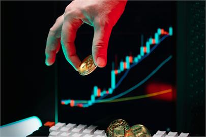 美中貿易緊張降溫 債券投資如何入場與避險？專家這樣說