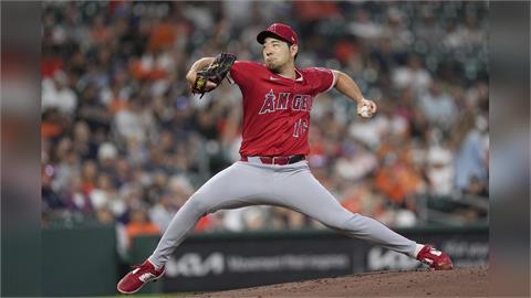 麥克朗現身體育館180度爆扣再驚球迷-await本屆灌籃大賽