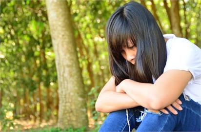 產後情緒低潮或心理困擾？醫：「留意訊號、主動求助」全家分擔是關鍵