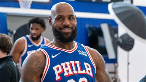 NBA(影)／詹皇怒了「痛罵」恩比德！本人火速回應：別再說謊了