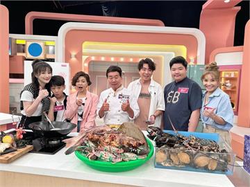 甄莉自爆不會煮但很會「買」！還訓練兒子煮飯給她吃