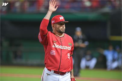 中職(影)／伍鐸首以「本土洋將」資格出賽！味全龍4連勝寫隊史紀錄