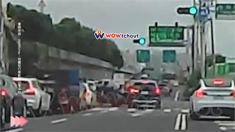 聽從指揮禮讓救護車釀車禍　「闖紅燈全責」騎士難接受