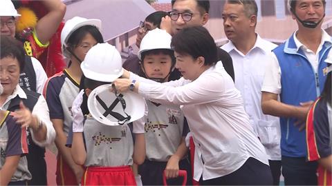 「媽媽貼圖」博好感？　外傳盧秀燕將參選國民黨主席