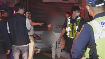 轟轟轟！空催油門釀群毆 駕駛遭毆死裡逃生