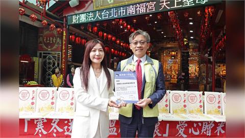 快新聞／吳沛憶促成寒冬送暖　送弱勢家庭2500包愛心米