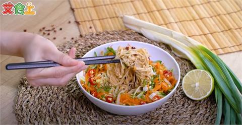 涼拌金針菇｜簡單製作熱量低