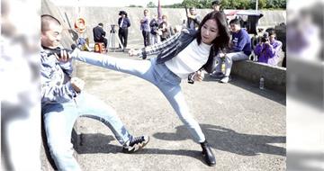 張家瑋寒流拍打戲　被旋轉摔地累癱：真的沒力氣了