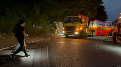 快新聞／遊覽車撞山壁6死39傷 蘇花路廊遠端管制 除公務車輛外只出不進