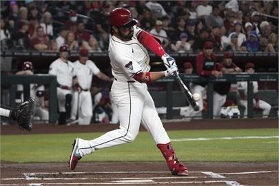 MLB(影)/這樣太危險!飛太遠! 響尾蛇重砲扛466英尺「核彈級」全壘打創紀錄