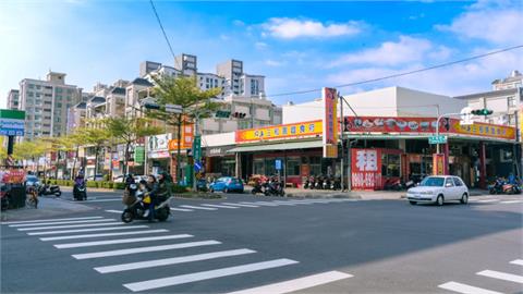 苦日子來了？銀行推「限貸令」衝擊房市…專家曝「4大影響」嘆：越漲越不健康