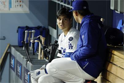 MLB／大谷翔平廣告POSE爆紅！好麻吉山本由伸笑稱:下次也想學