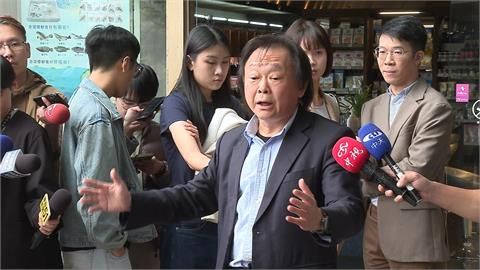 周玉蔻嗆「堅屁啦！醜又髒」　王世堅：不評論沒格調老太太