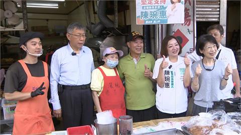 宜蘭輔選尷尬畫面曝！　柯文哲遭民眾嗆"擋路"