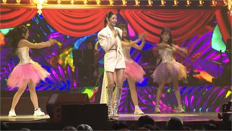 鑽石舞台之夜演唱會最終場　歌王蕭敬騰自彈自唱