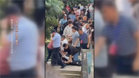 重慶男虐殺毛孩引公憤  民眾抗議卻遭警暴力打壓