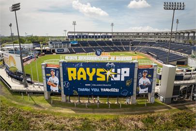 MLB(影)/光芒暫借洋基佛州基地當主場 春訓賽結束後迅速改造成新家