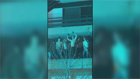 疑似香檳瓶上仙女棒釀起火　瑞士酒吧大火至少40死百人傷