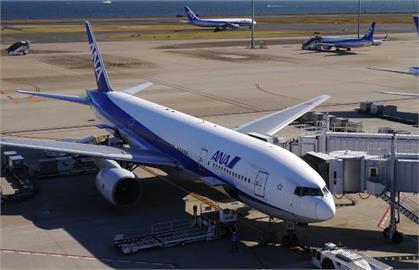 快新聞／驚！全日空航班6400公尺高空「駕駛艙窗戶裂開」　急折返大阪機場