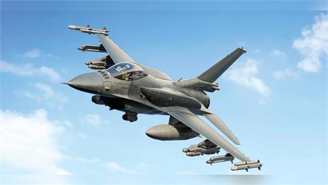 LIVE／首批F-16V抵台！台東志航基地現場直擊