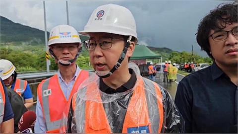 快新聞／光復不會變孤島！陳世凱協調台鐵加班次　「免票進站」助救災