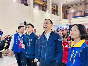 快新聞／上街頭藍白合？朱立倫響應黃國昌司法節抗議活動　扯反綠色威權