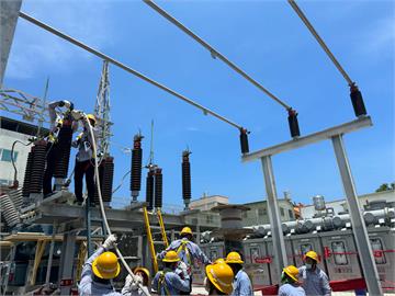 設備故障！高雄旗津近9千戶停電　台電近午前搶修復電