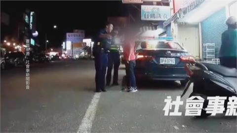 不滿遭開單！婦爆氣咆哮「遭抬上警車」　狂喊救命抵抗