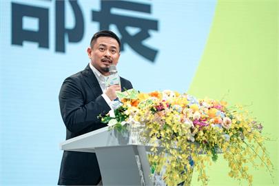 快新聞／修法倉促、壓制討論！　勞動部長揭國會亂象怒問：這是民主嗎？