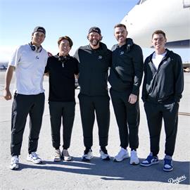 MLB／大谷翔平竟然站在最旁邊！道奇全明星大咖合影結果C位是他
