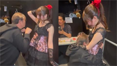 日女偶像見面會讓大叔「聞腋下」！粉絲下跪「1舉動」超狂畫面曝光