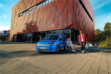 福斯商旅與合作改裝商推 Caddy Maxi EasyLife 福祉車