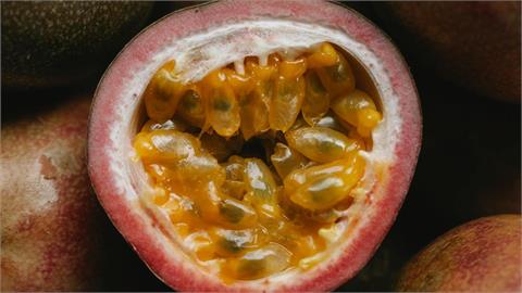 百香果「每天吃幾顆」正確？營養師列「3族群」需注意攝取：過量恐引高血鉀