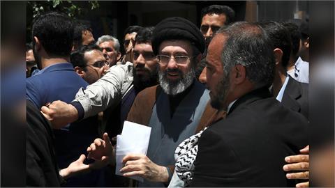 「哈米尼之子」將接班最高領袖！擁「數十億黑金」遭起底、曾赴英治陽痿